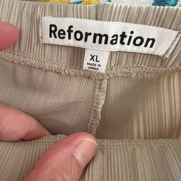 Reformation cream stretch ribbed Brendan pants 👌😊. - Picture 7 of 8